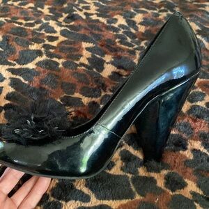 Kenzie Girl black patent leather heels. Size 8 / 38